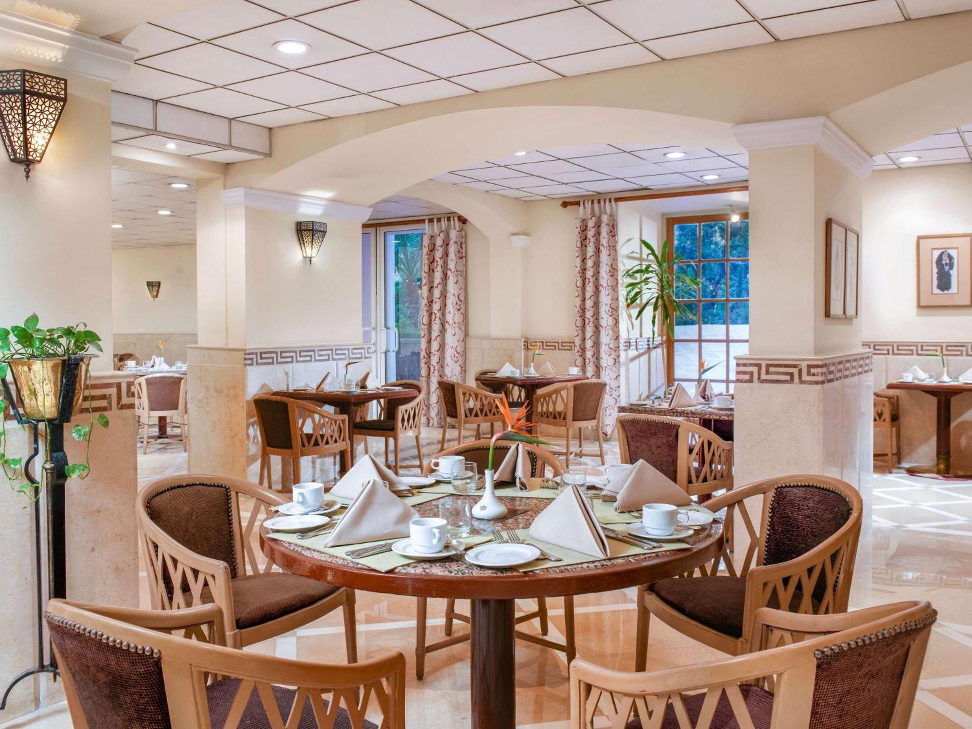 พาวิเลียน วินเทอร์ ลักซอร์ Hotel ภายนอก รูปภาพ The restaurant
