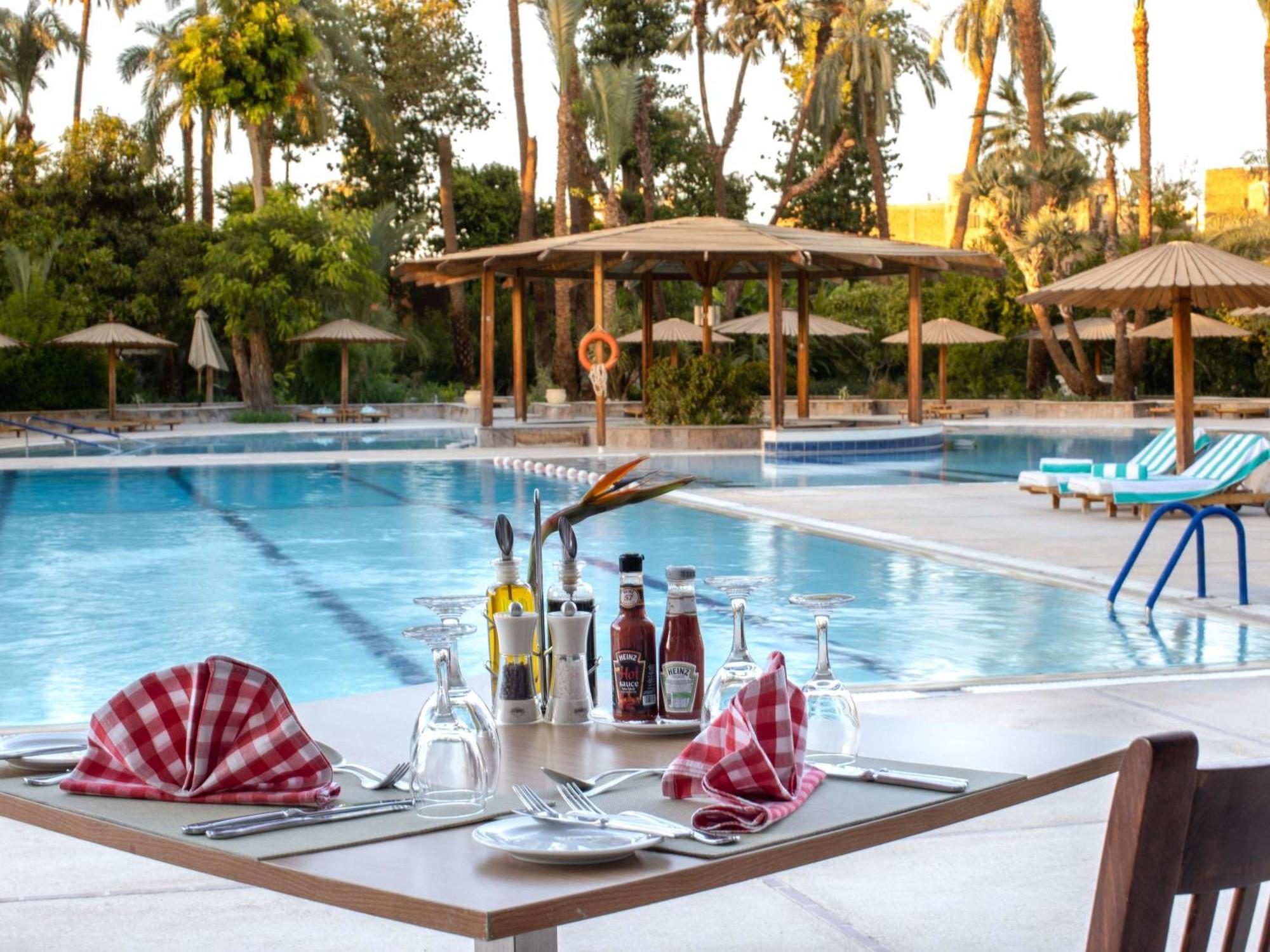 พาวิเลียน วินเทอร์ ลักซอร์ Hotel ภายนอก รูปภาพ Pool at the hotel