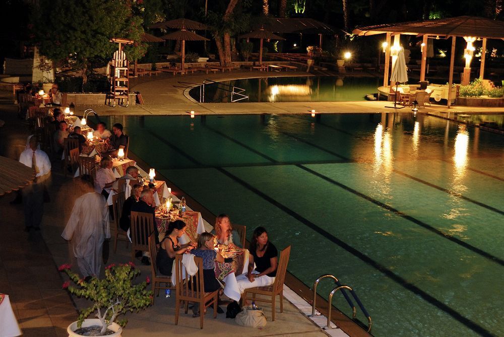 พาวิเลียน วินเทอร์ ลักซอร์ Hotel ภายนอก รูปภาพ The swimming pool at the resort